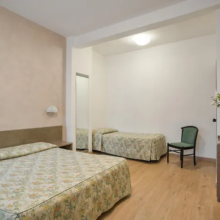 Hotel Garibaldi 3*